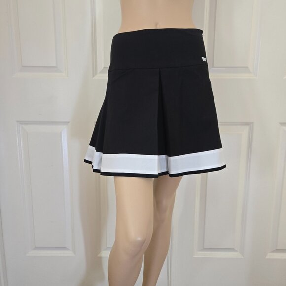 PXG Pleated Golf Skort SZ XS Black & White - Picture 2 of 9